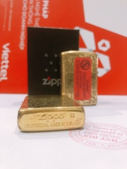Hộp quẹt Zippo Armor vỏ dầy, khắc chìm 5 mặt Hoa Văn Ý màu vàng, Hàng loại 1 vỏ bằng đồng có tem đỏ