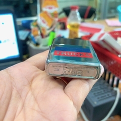 Bật lửa Zippo MỸ high polish chrome khắc ăn mòn đổ sơn Ford TRUCKS, mộc đáy ngược sản xuất 1996, Hàng chính hãng