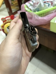 ZIPPO MỸ BRASS - ĐAY LỒI- CHỦ ĐỀ CHỮ KÝ GIÁM ĐỐC TY ZIPPO QUA CÁC GIAI ĐOẠN