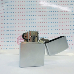 Bật lửa Zippo Mỹ Khắc Ăn Mòn Đổ Sơn Chúa Sơn Lâm, Hàng Chính Hãng Có Giấy Nhập Khẩu Gửi Kèm Theo Đơn Hàng