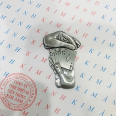 Eblem dán trang trí Zippo chủ đề Thần Bài, chất liệu hợp kim nhôm, hàng chuẩn zin Mỹ