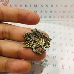 Tấm dán Eblem trang trí Zippo chủ đề U.S Army ( Quân Sự), chất liệu đồng thau Solid Brass, hàng chuẩn zin Mỹ