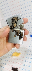 Eblem trang trí Zippo chủ đề Ngựa 1 Sừng chất liệu hợp kim nhôm, hàng chuẩn zin nhập Mỹ