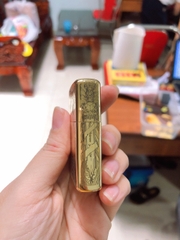 BẬT LỬA ZIPPO ARMOR VỎ DẦY KHẮC CHÌM CÔ GÁI ĐẦU LÂU - RUỘT TRẮNG