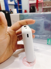 Sạc dự phòng SYC BP 350 mini dung lượng 10000 mAh, có màn hình hiển thị pin