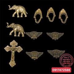 Eblem Zippo Mỹ chủ đề Voi và hàm cá mập chất liệu Solid Brass đồng nguyên chất, Hàng Zin Mỹ