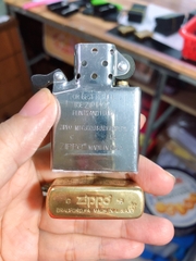 Bật Lửa Zippo Armor Vỏ dầy khắc chìm mẫu Zippo và ngọn lửa - Ruột trắng