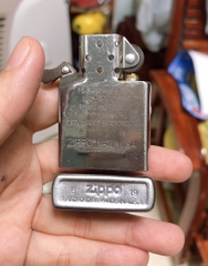 BẬT LỬA ZIPPO MẪU RỒNG LOẠI NHÁM BẠC SATIN