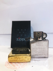 Bật lửa Zippo Armor vỏ dầy, khắc chìm mẫu Cô Gái Gió (màu vàng ) loại trơn bóng, Hàng loại 1 vỏ bằng đồng có em đỏ