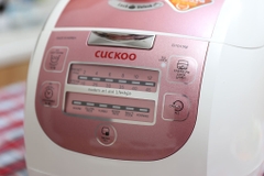 Nồi cơm điện tử áp suất Cuckoo 1.8 lít CRP-G1015M