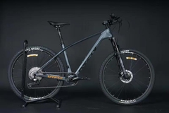 DTFLY MorrisGarages M6 CarBon