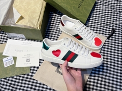 GUCCI TRÁI TIM ❤️ sale