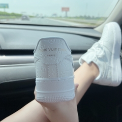 AF1 LV TRẮNG