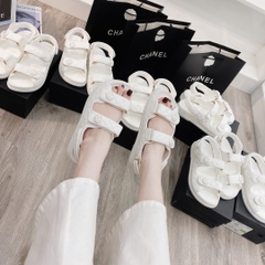 sandal chanel trắng