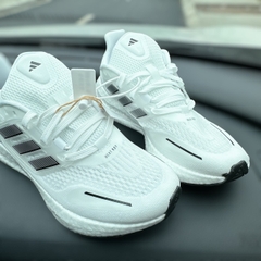 PUREBOOST TRẮNG