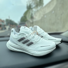 PUREBOOST TRẮNG