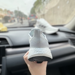 PUREBOOST TRẮNG