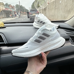 PUREBOOST TRẮNG
