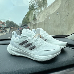 PUREBOOST TRẮNG