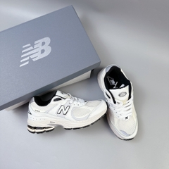 nb2002 trắng đen SALE