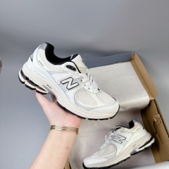 nb2002 trắng đen SALE