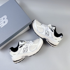 nb2002 trắng đen SALE