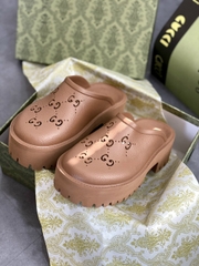 sục gucci nâu