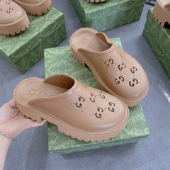 sục gucci nâu