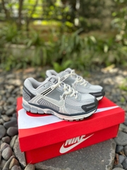 nike vomero5 xám đen