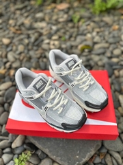 nike vomero5 xám đen