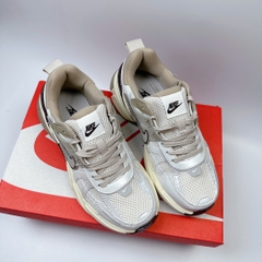 nike v2k kem nâu