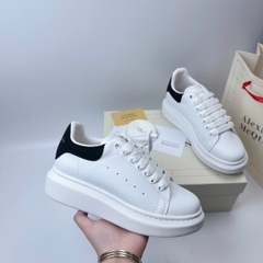 MCQUEEN đen sc