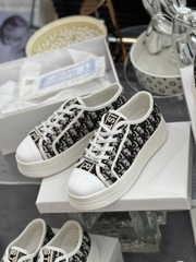 dior đen đế cao