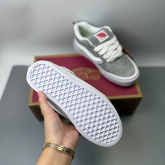 vans knu xám