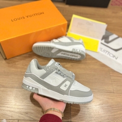 LV trainer xám
