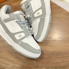 LV trainer xám