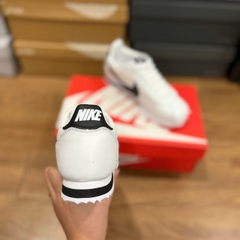 nike cortez trắng đen