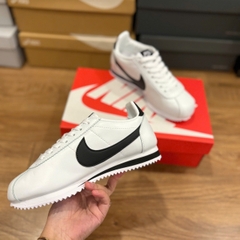 nike cortez trắng đen
