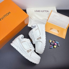 LV charm trắng kem