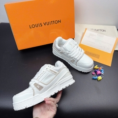 LV charm trắng kem
