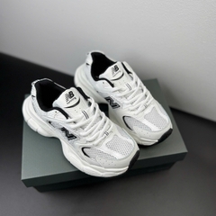 nb530 v2 trắng đen
