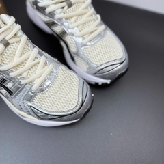 asic kayano đen kem