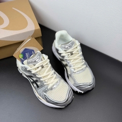 asic kayano đen kem