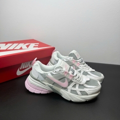 nike v2k xám hồng