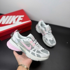nike v2k xám hồng