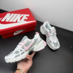 nike v2k xám hồng