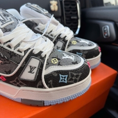 lv đen họa tiết