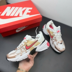 nike v2k trắng hồng