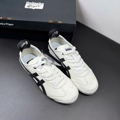 tiger trắng viền đen