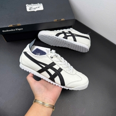 tiger trắng viền đen